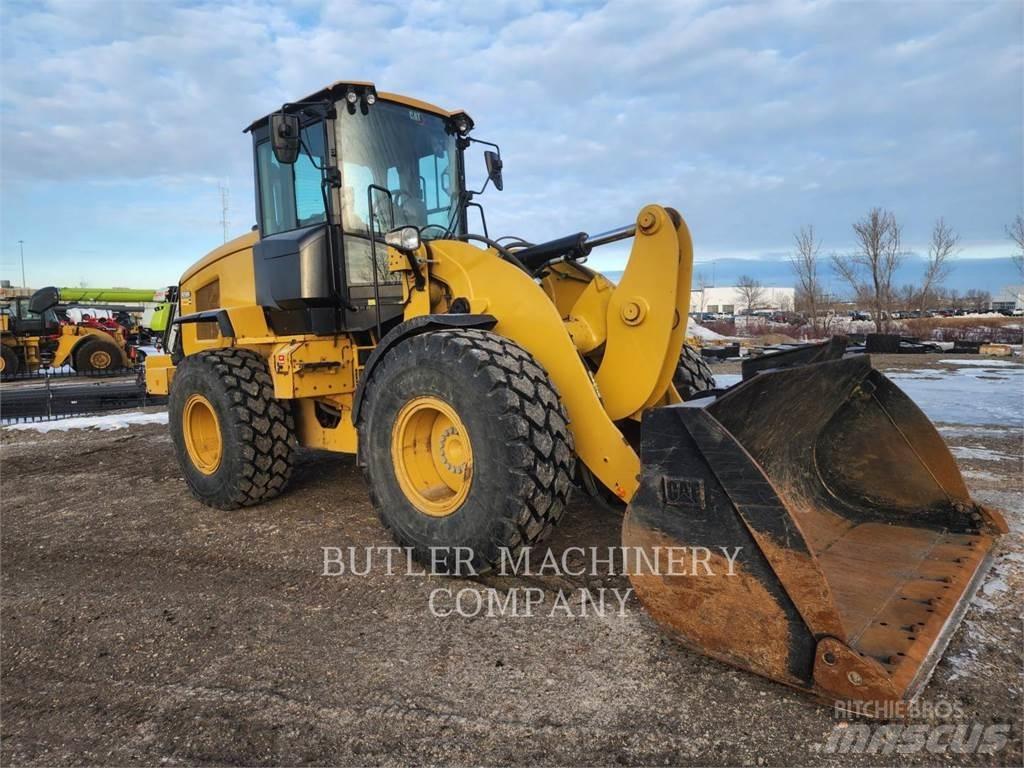 CAT 926M Gumikerekes homlokrakodók
