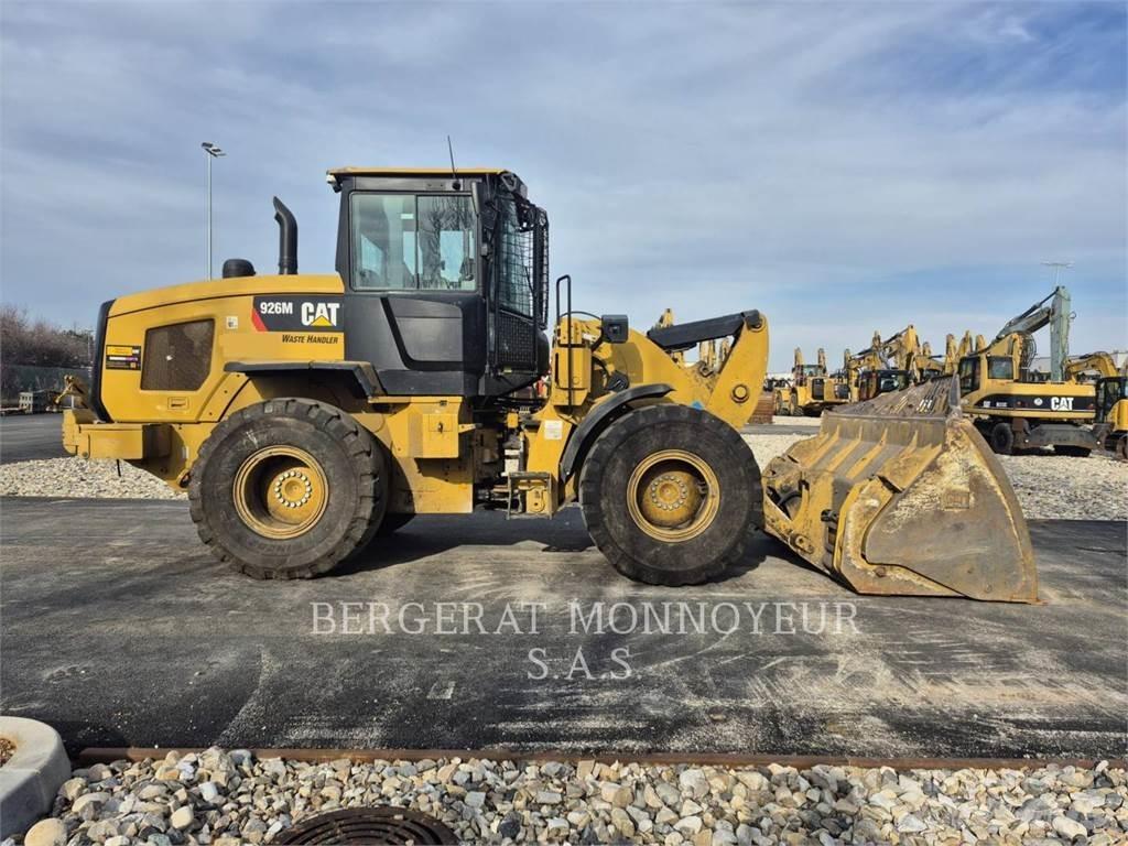 CAT 926M Gumikerekes homlokrakodók