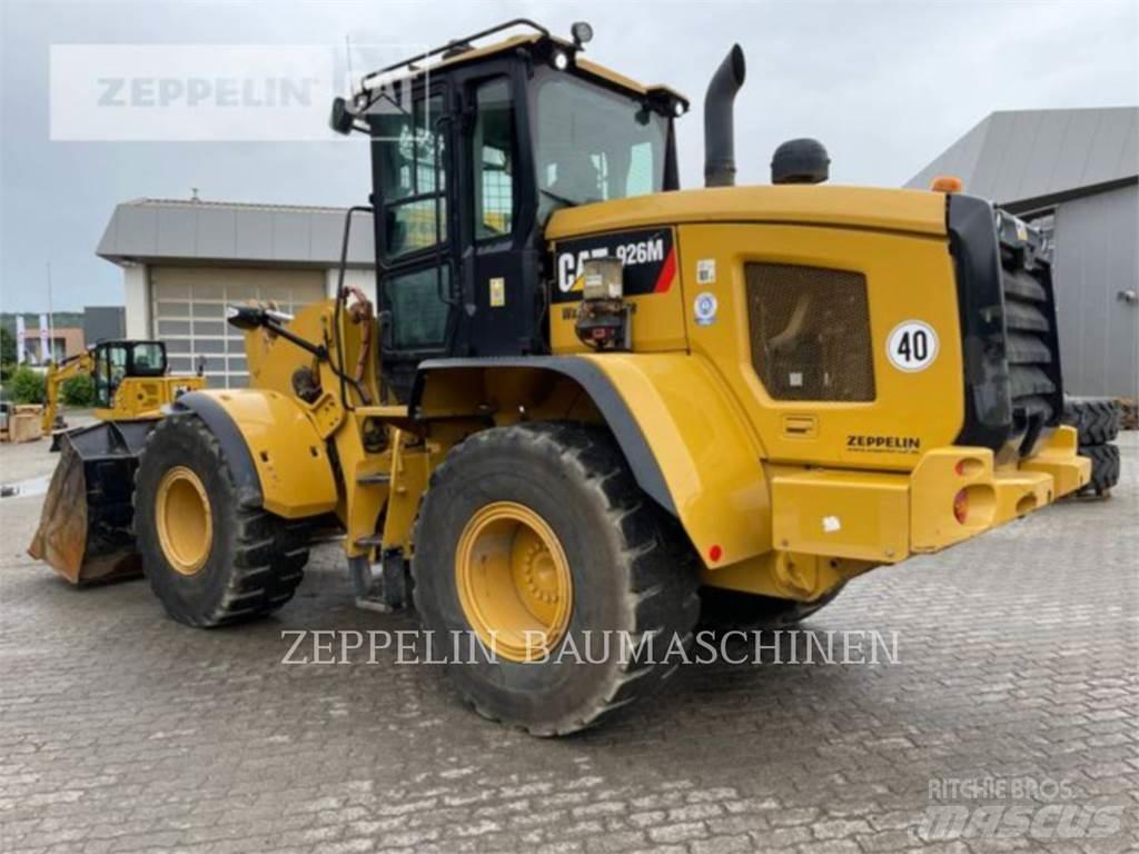 CAT 926M Gumikerekes homlokrakodók