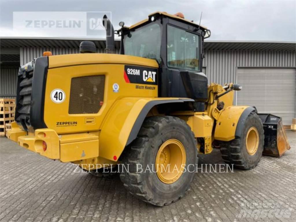 CAT 926M Gumikerekes homlokrakodók