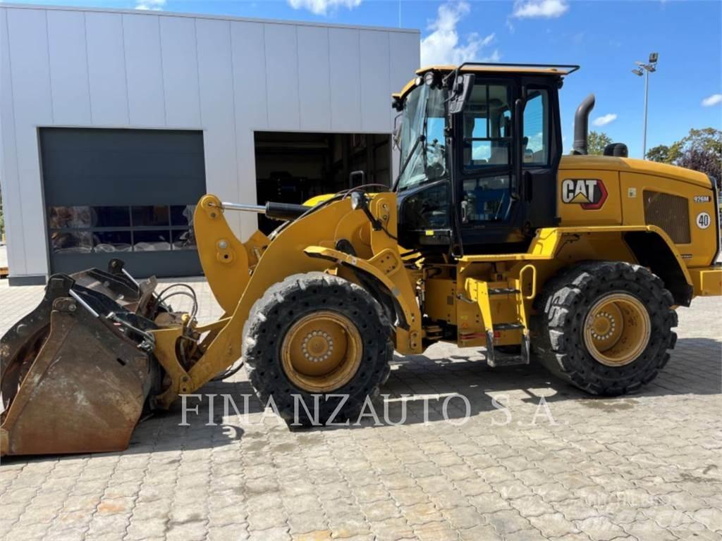 CAT 926M Gumikerekes homlokrakodók