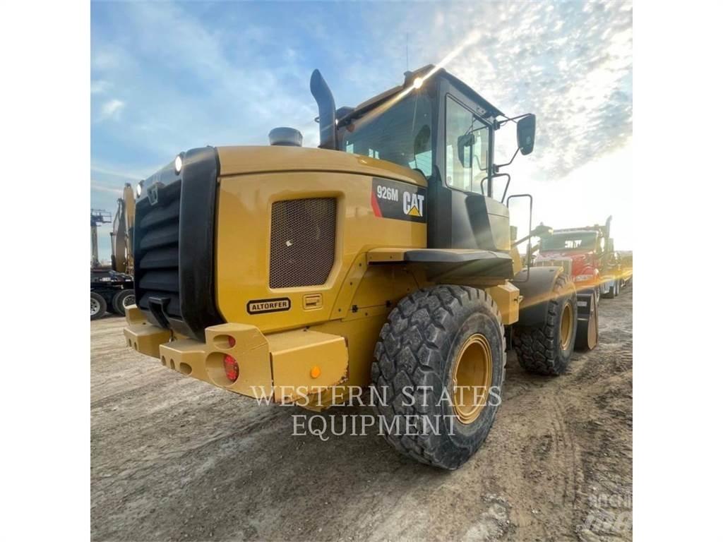 CAT 926M Gumikerekes homlokrakodók