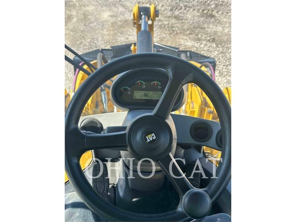 CAT 926M Gumikerekes homlokrakodók