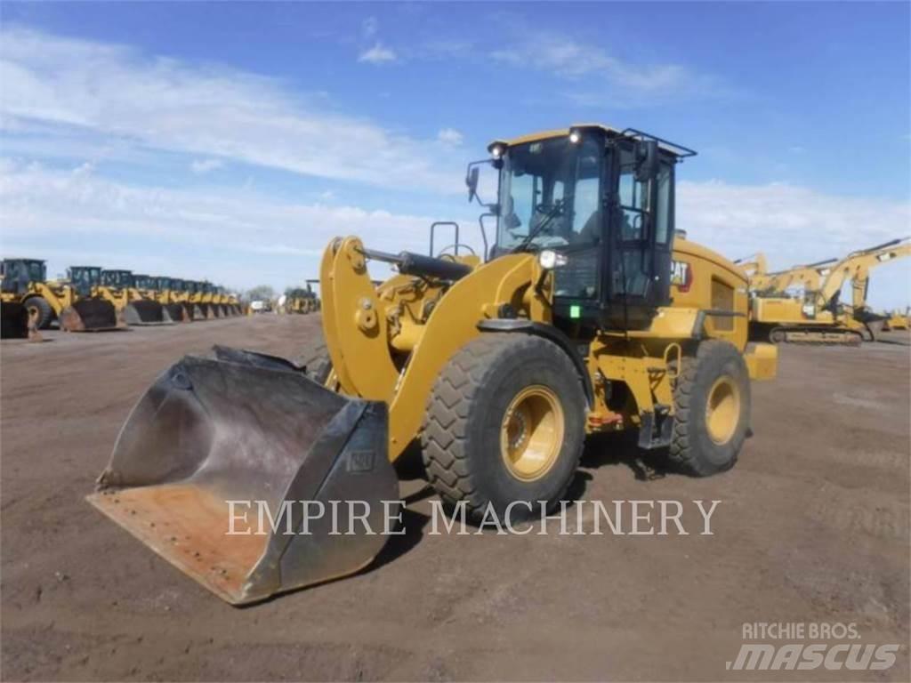 CAT 926M Gumikerekes homlokrakodók