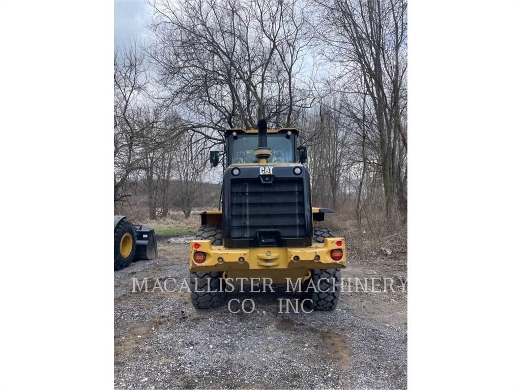 CAT 926M Gumikerekes homlokrakodók
