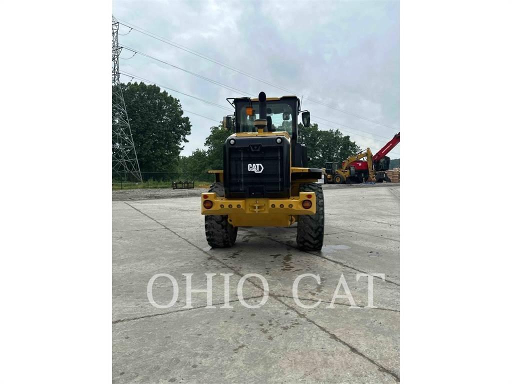 CAT 926M Gumikerekes homlokrakodók