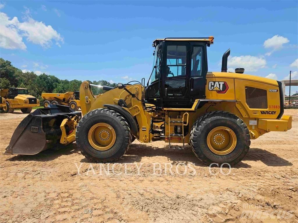 CAT 926M Gumikerekes homlokrakodók