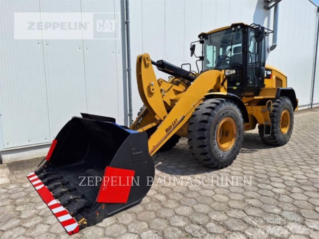 CAT 926M Gumikerekes homlokrakodók