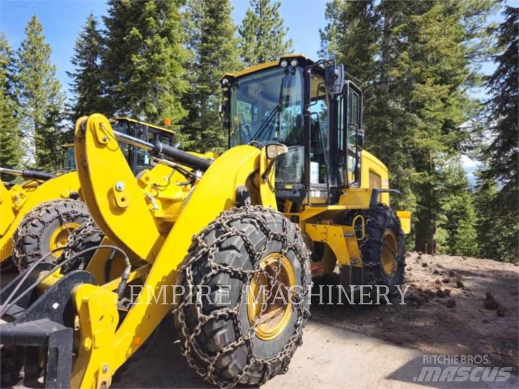 CAT 926M Gumikerekes homlokrakodók