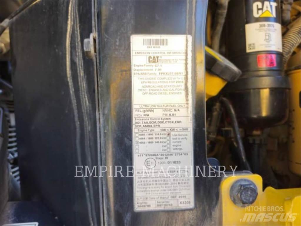 CAT 926M Gumikerekes homlokrakodók
