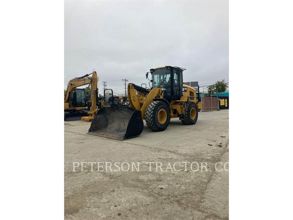 CAT 926M Gumikerekes homlokrakodók