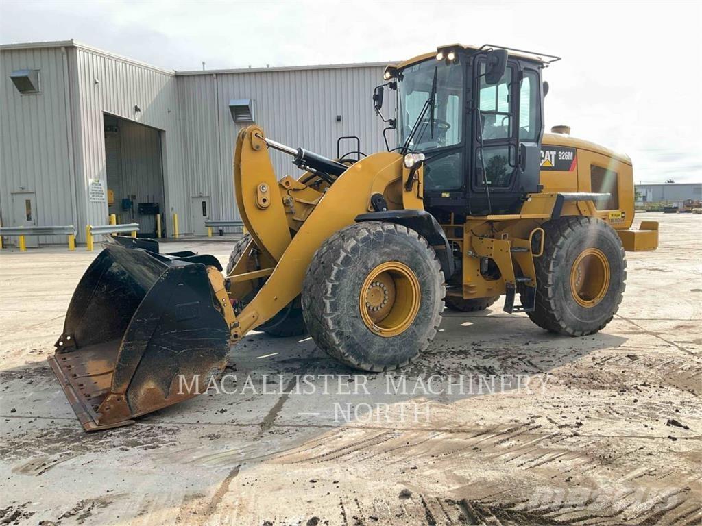 CAT 926M Gumikerekes homlokrakodók