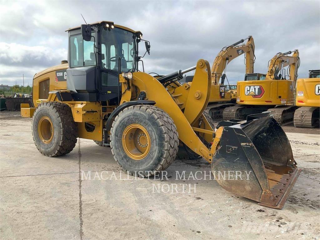 CAT 926M Gumikerekes homlokrakodók