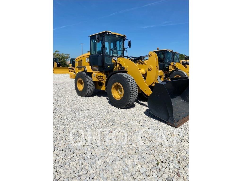 CAT 926M Gumikerekes homlokrakodók