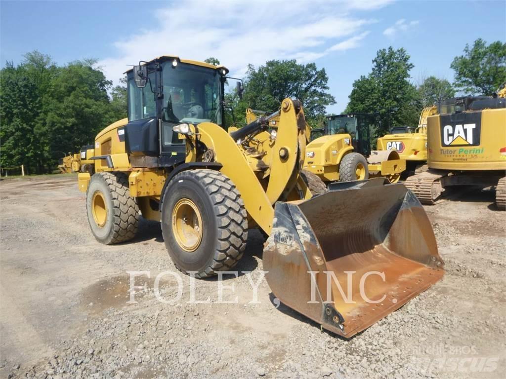 CAT 926M Gumikerekes homlokrakodók