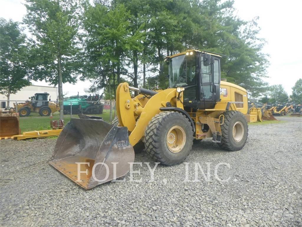 CAT 926M Gumikerekes homlokrakodók