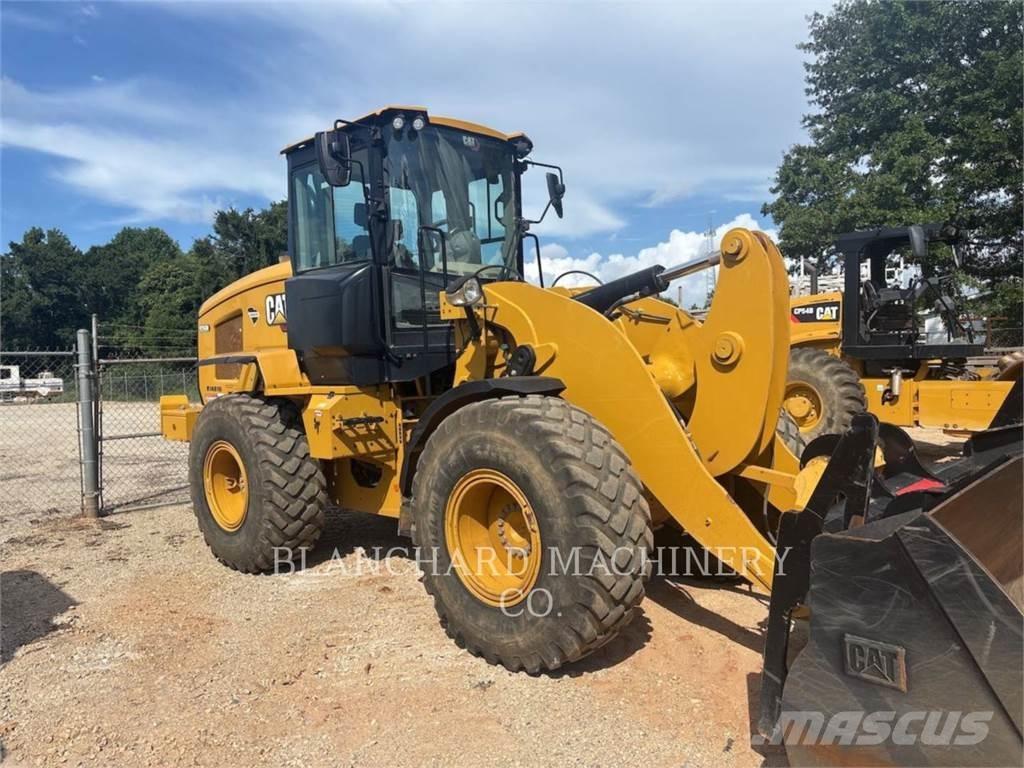 CAT 926M Gumikerekes homlokrakodók