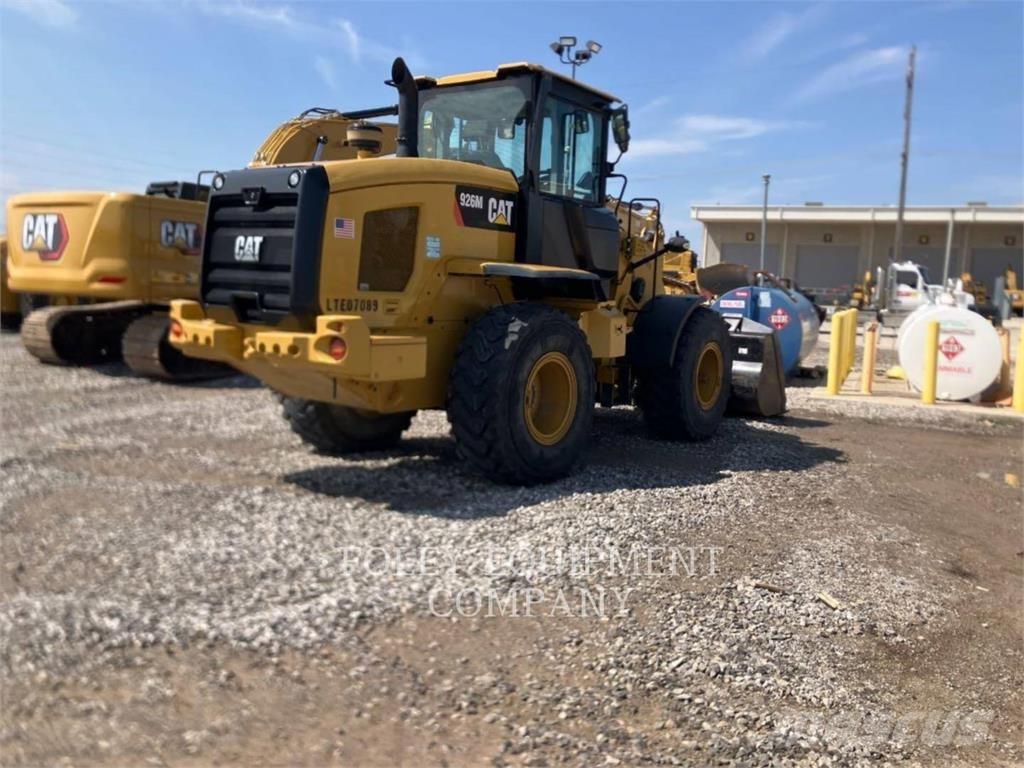 CAT 926M Gumikerekes homlokrakodók