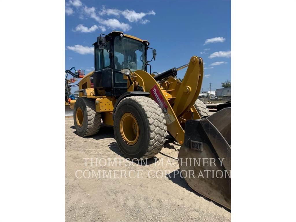 CAT 926M Gumikerekes homlokrakodók