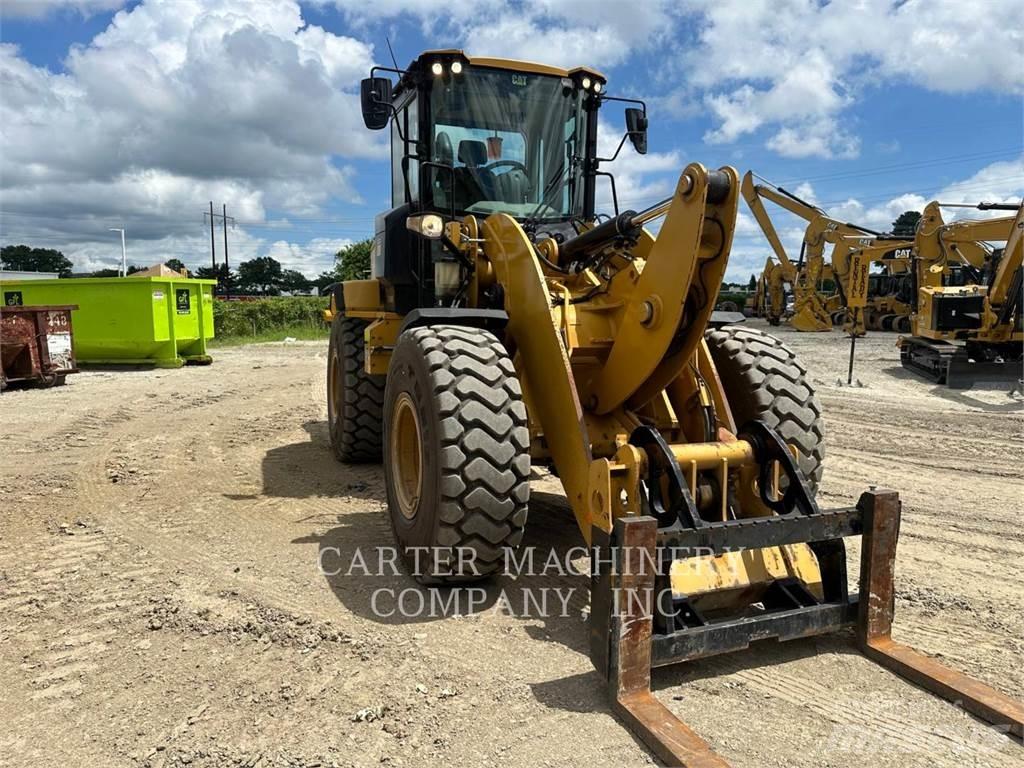 CAT 926M ACQC Gumikerekes homlokrakodók