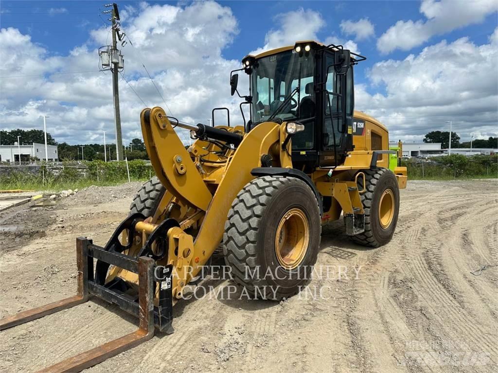 CAT 926M ACQC Gumikerekes homlokrakodók
