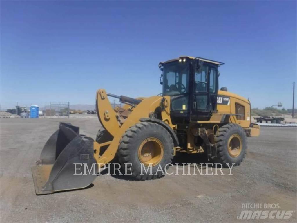 CAT 926M FC Gumikerekes homlokrakodók