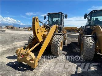 CAT 926M HL QC Gumikerekes homlokrakodók