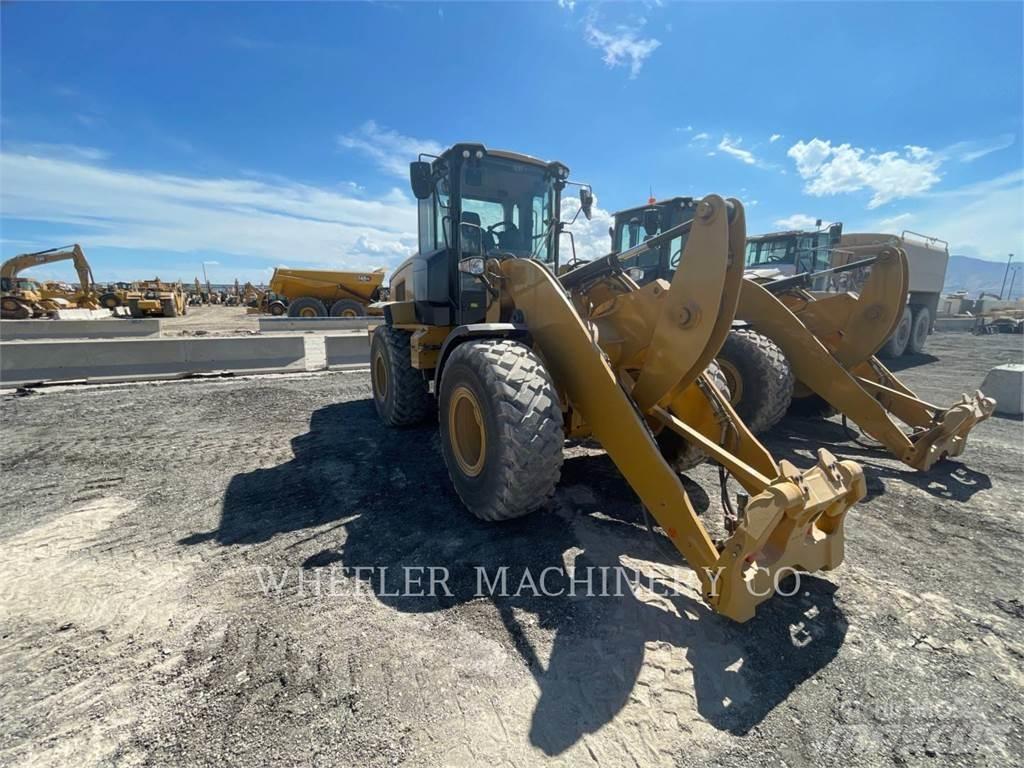 CAT 926M HL QC Gumikerekes homlokrakodók