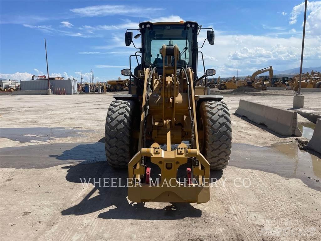 CAT 926M HL QC Gumikerekes homlokrakodók