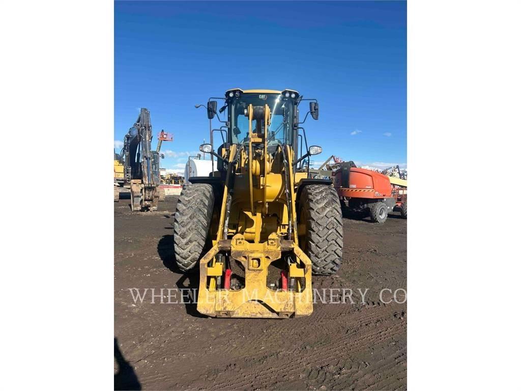 CAT 926M HL QC Gumikerekes homlokrakodók