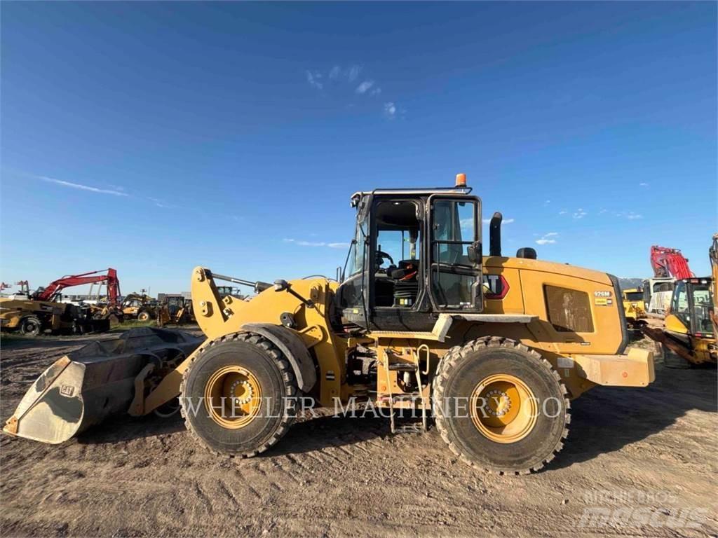 CAT 926M HL QC Gumikerekes homlokrakodók