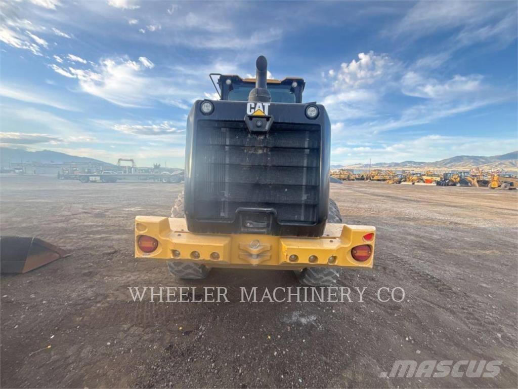 CAT 926M HL QC Gumikerekes homlokrakodók