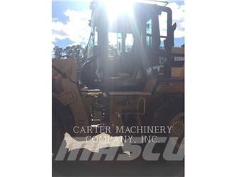 CAT 926M QC Gumikerekes homlokrakodók