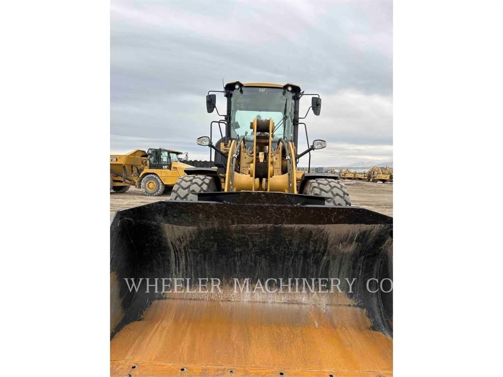 CAT 926M QC Gumikerekes homlokrakodók