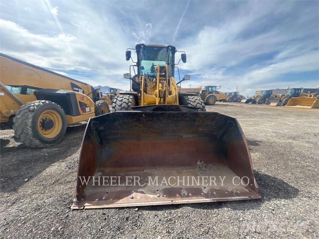 CAT 926M QC Gumikerekes homlokrakodók