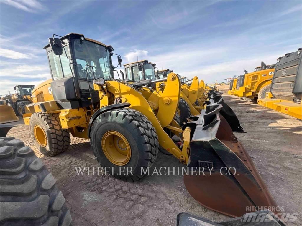 CAT 926M QC 3V Gumikerekes homlokrakodók