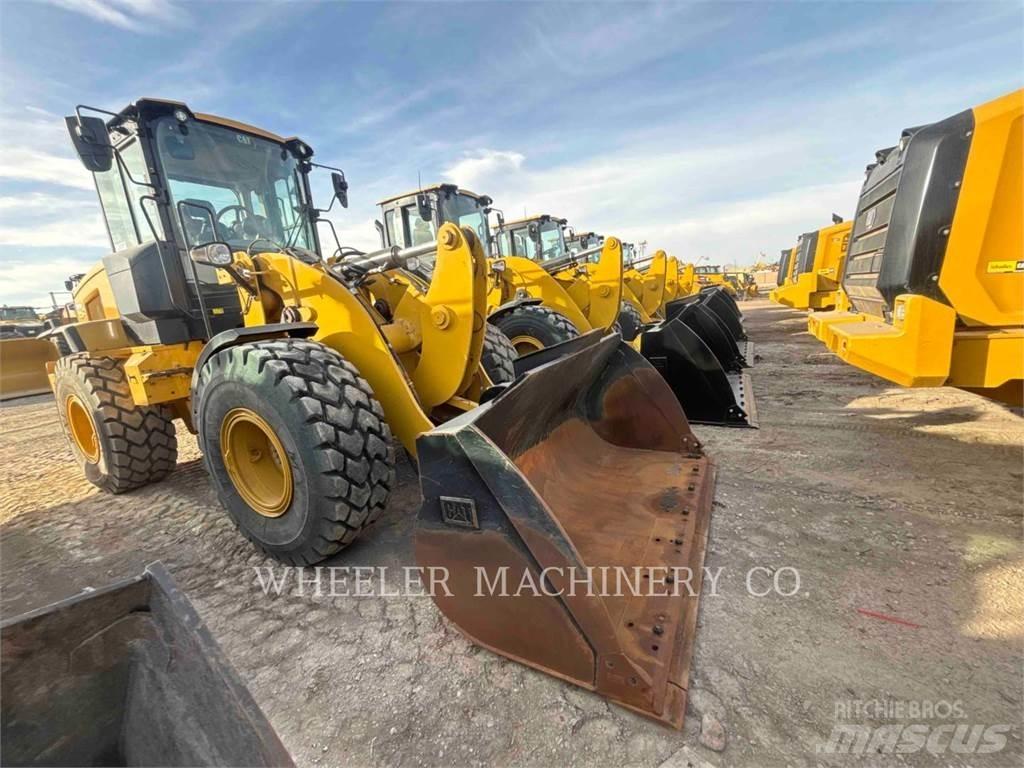 CAT 926M QC 3V Gumikerekes homlokrakodók