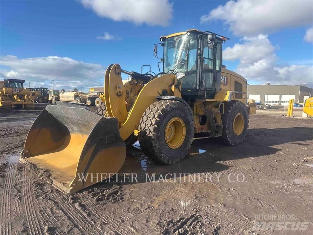 CAT 926M QC 3V Gumikerekes homlokrakodók