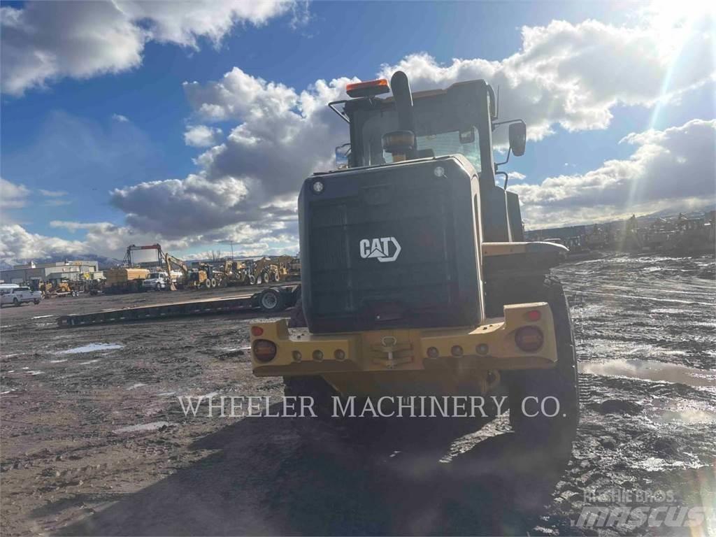 CAT 926M QC 3V Gumikerekes homlokrakodók