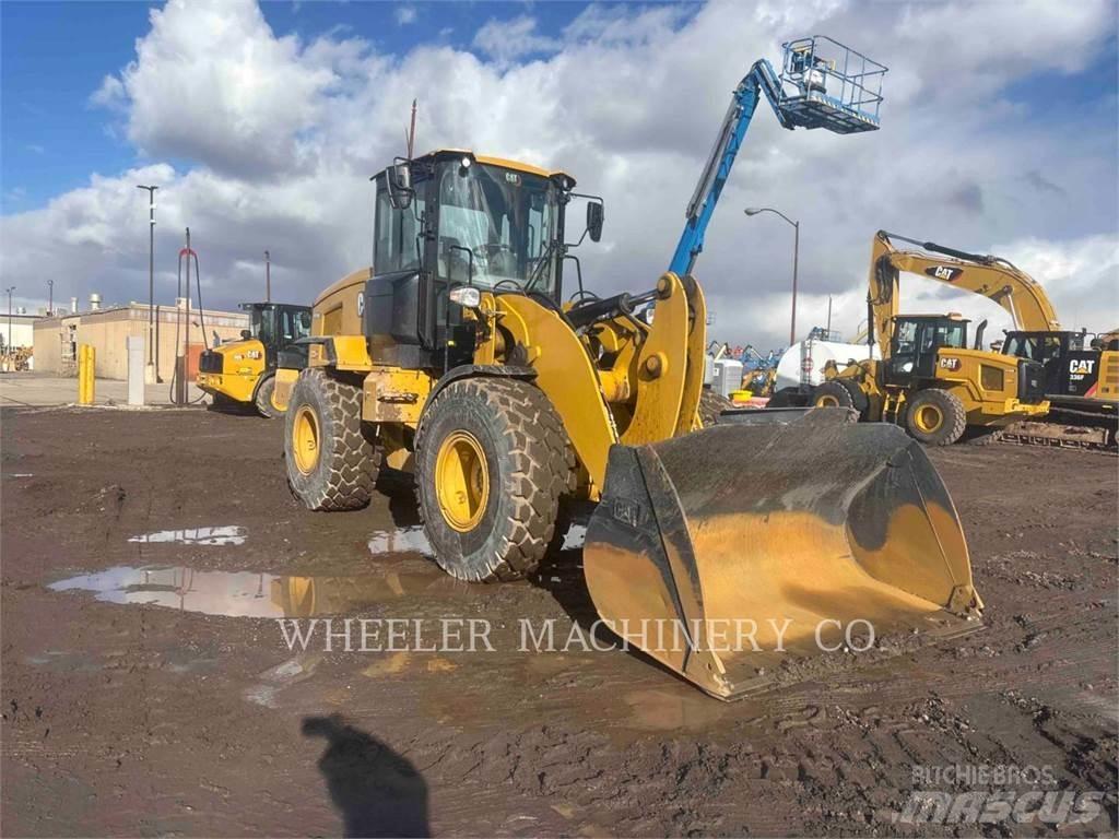 CAT 926M QC 3V Gumikerekes homlokrakodók