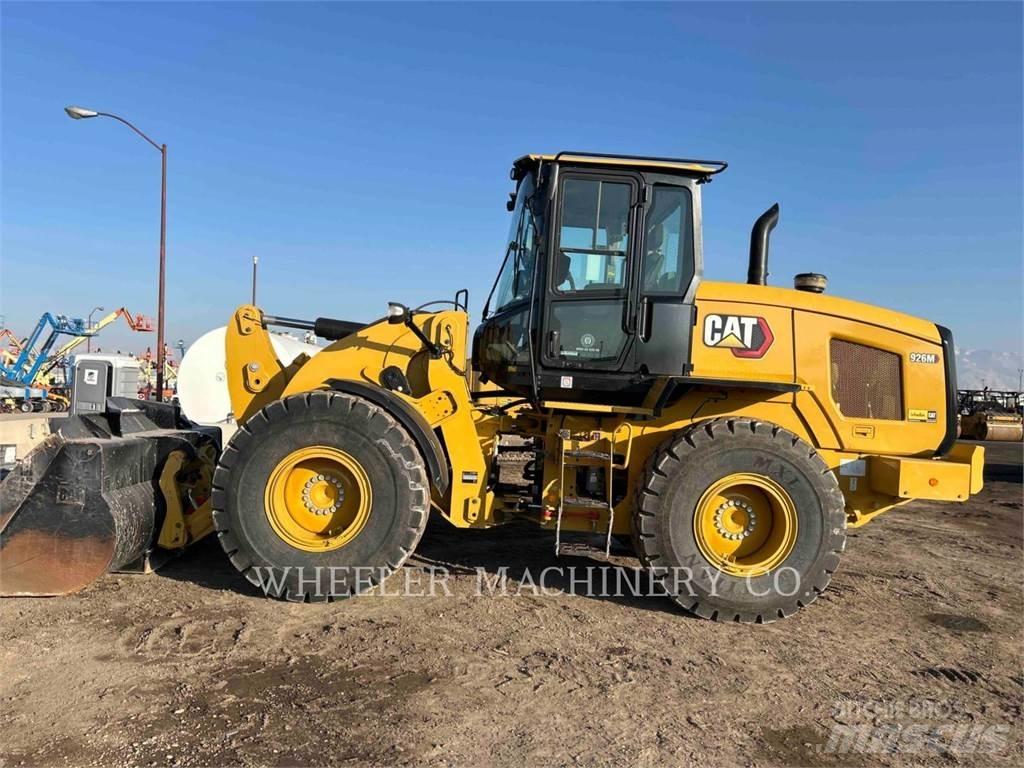CAT 926M QC 3V Gumikerekes homlokrakodók