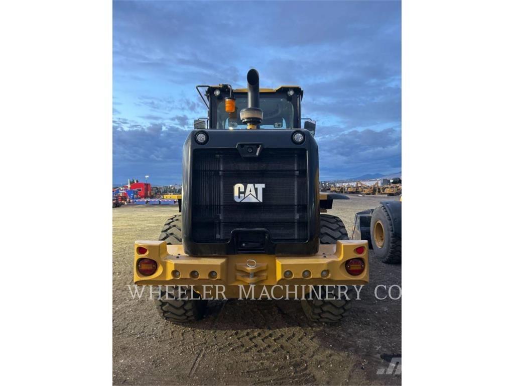 CAT 926M QC 3V Gumikerekes homlokrakodók