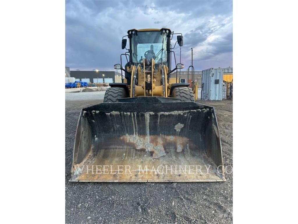 CAT 926M QC 3V Gumikerekes homlokrakodók