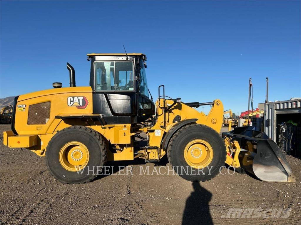 CAT 926M QC 3V Gumikerekes homlokrakodók