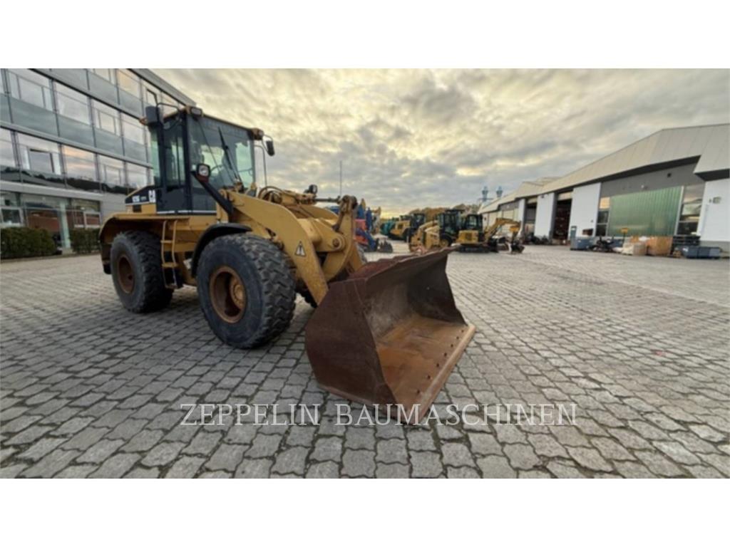 CAT 928G Gumikerekes homlokrakodók