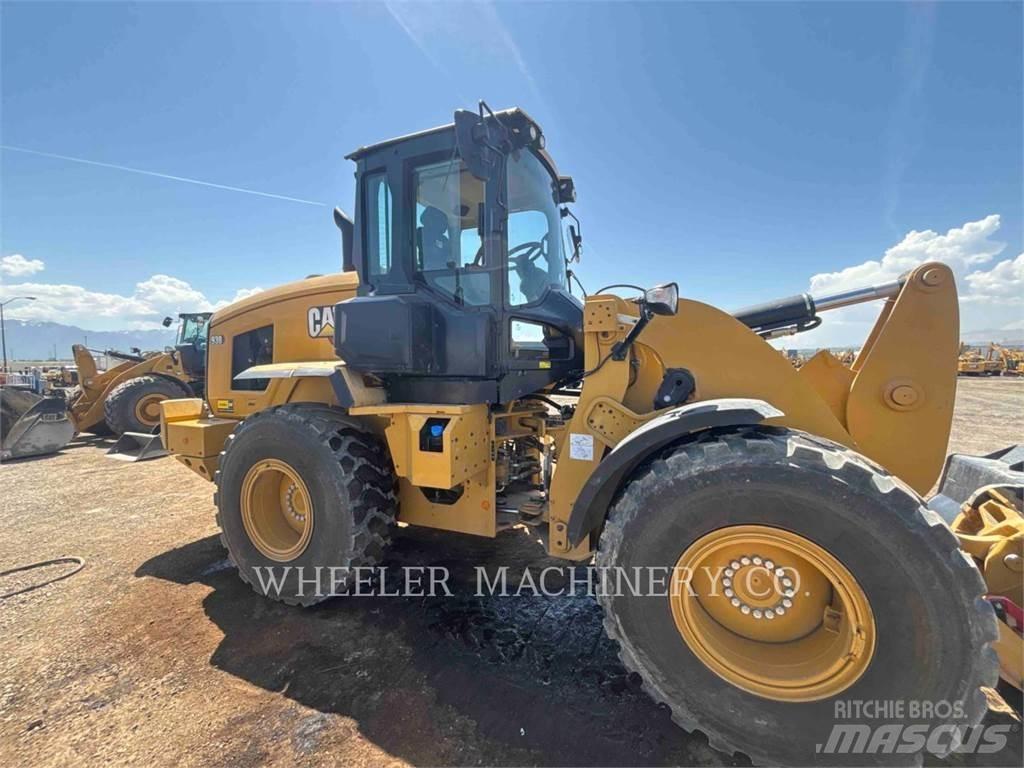 CAT 930 QC Gumikerekes homlokrakodók