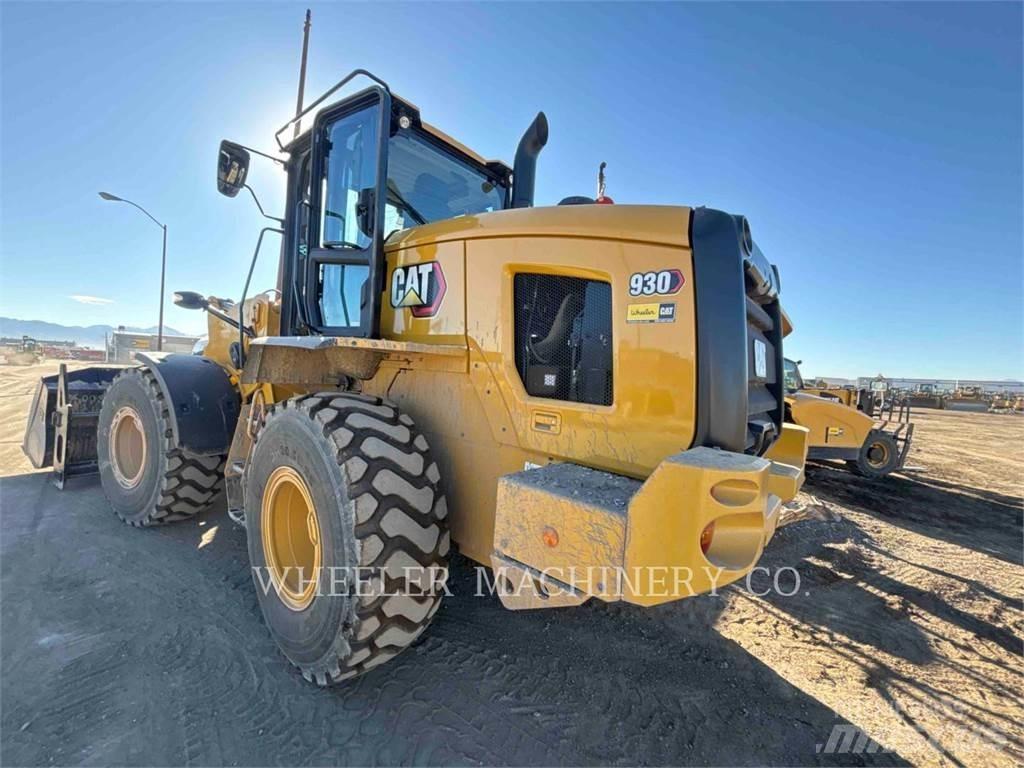 CAT 930 QC Gumikerekes homlokrakodók