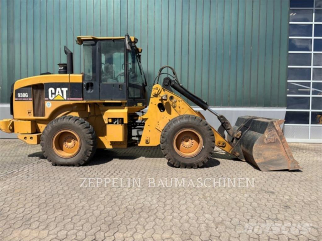 CAT 930G Gumikerekes homlokrakodók