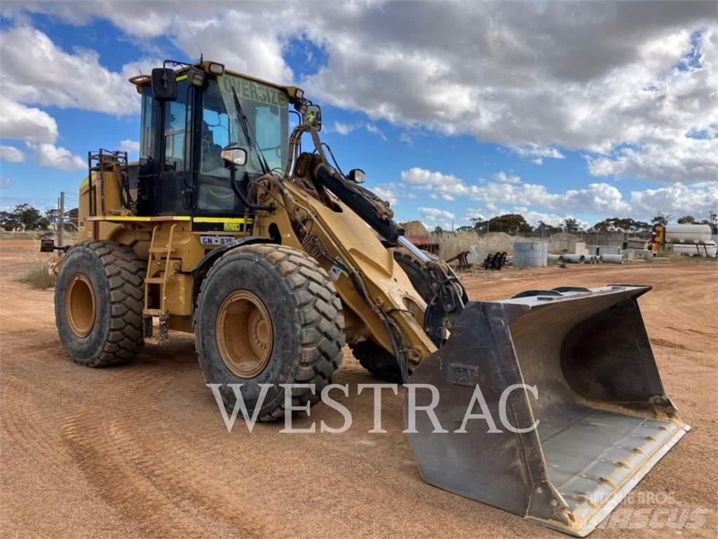 CAT 930H Gumikerekes homlokrakodók