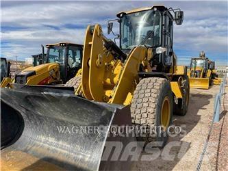 CAT 930M Gumikerekes homlokrakodók